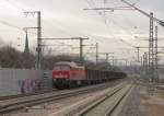 DB 232 255-0 mit einem gemischten Gterzug Richtung Weimar, am 19.12.2013 in Erfurt Hbf.