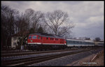 DR 232373 fährt hier mit E 3769 aus Hamburg um 15.50 Uhr in Schwarzenbek ein.