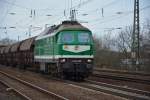 V300 005 zieht am 01.04.2015 eine Güterzug in Richtung Genshagen. Aufgenommen in Saarmund.