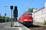 Am 23.7.18 präsentierte sich 233 285-6 im Brandenburger Hbf im besten Zustand.