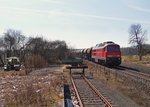 233 636-0 kam am 19.03.16 mit einem Schotterzug durch Waldershof.