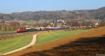 233 367 mit Güterzug am 18.03.2016 bei Alfalter.