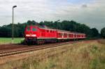Am 19. September 2002 faehrt 234585 mit einer Regionalbahn nach Hoyerswerda in Mueka ein.