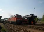 241 697-2 und 52 8047-4 im Bahnhof Nossen.241 697-2 ist gerade beim anfahren! am 19.04.09