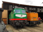 SBW 241 697-2 + MEG 105 133-3 (ex MEG 85) am 30.04.2016 beim Eisenbahnfrhling in den Geraer Eisenbahnwelten.