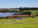 Eine 245 mit einem Umgeleiteten RE nach Lindau am 13.08.2016 unterwegs bei Lanzenhofen.