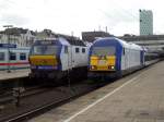 MAK DE 2700-09 (92 80 1251 009-7 D-VL) + DE 2000-01 (92 80 1223 053-0 D-NOB) am 14.4.2014 im Bahnhof HH-Altona 