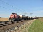 261 003-2 kommt mit Tankwagen die Noithausener Kurve hinauf gefahren.
Grevenbroich den 6.4.2018