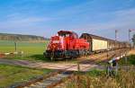 261 022-8 von Eisenach kommend bei der Einfahrt in den Bahnhof Oberrohn. 28.10.11