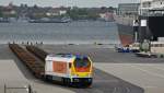 LOCON 401 ( Voith Maxima 40 CC ) im Kieler Ostuferhafen. Sie wartet auf eine LAdung Container.