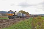 247 047-1 mit Containerzug, fährt in Schweinhausen in Richtung Ulm. 23.10.2015