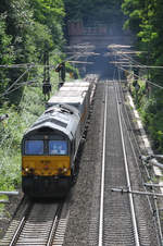 Crossrail 266 034 alias DE6302 verlässt den Gemmenicher Tunnel und macht sich auf die Abfahrt hinunter nach Aachen-West.