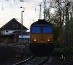 Ein Nachschuss von der Class 66 DE6307 von DLC Railways kommt als Lokzug aus Montzen-Gare(B) und fhrt in Aachen-West ein in der Abendstimmung am 4.11.2012.