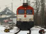 Die Damen von Crossrail sind sich einig,  Hanna  (DE 6311) rangiert am 23.01.2013 in Aachen West, um die dahinter stehende  Marleen  (PB 12) auf die Strecke zu lassen.