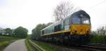 Die Class 66 PB17 von der Rurtalbahn und kommt die Gemmenicher-Rampe herunter nach Aachen-West mit einem Kurzen Kupferleerzug aus Olen(B) nach Hegyeshalom(H).