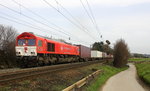 Die Class 66 DE6308  Anja  von Crossrail kommt mit viel Dieselpower die Gemmenicher-Rampe hochgefahren aus Richtung Aachen-West in Richtung Montzen/Belgien mit einem langen Containerzug aus Milano(I) nach Zeebrugge-Ramskapelle(B). Aufgenommen an der Montzenroute am Gemmenicher-Weg.
Bei schönem Frühlingswetter am 2.4.2016.  