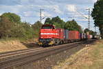 Die RHC 1271 029-1/DH 271 kommt mit einem langen Containerzug aus Neuss in Richtung Osterath geschlichen, da sie reichlich überfordert schien als sie mir vor die Linse gekommen ist.