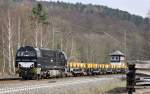 272 406 der MRCE mit Gterzug am 04.04.12 in Vollmerz