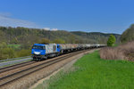 272 001 mit einem Kesselzug am 13.04.2016 bei Sandbach. 