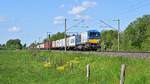 Alpha Trains Belgium 273 019, vermietet an LOCON, mit Containerzug in Richtung Osnabrück (Hüde, 13.05.19).