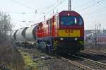 Lok 9 der Neusser Eisenbahn fhrt mit einem Kesselwagenzug von der Angertalbahn am Abzg. Linttorf in die Hauptstrecke Richtung Norden. 31.03.2009