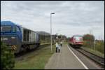 Eine an NRS vermietete G 2000 und 928 685-7 mit ihrer RB nach Lneburg treffen sich am 20.04.2008 in Lauenburg.