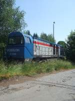 OHE G 2000 01 steht am 8.6.2008 in Stadtoldendorf abgestellt. Sie brachte am Vortag zusammen mit 185 522 einen Holzzug hierher. Leider sind die Gleise schon ziemlich zugewachsen