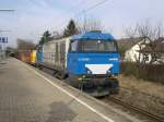 Eisenbahnen um Stuttgart - Als Bauzuglok wurde am Wochenende 14./15.03.09 die G2000 BB 272 001-9 (92 80 1272 001-9 D-VL) der Vossloh Locomotives GmbH eingesetzt. Hier wartet sie am 14.03.09 in Endersbach darauf, mit ihrem aus verschieden Gterwagen und Baufahrzeugen bestehenden Zug umzusetzen um anschlieend nach Schorndorf zu fahren. 