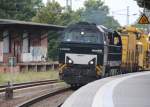 17.8.2015 Bernau bei Berlin. STRABAG 272 407 mit Bauzug Richtung Eberswalde am km 22.6