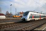 Während 9442 306 (Bombardier Talent 2) von Abellio Rail Mitteldeutschland als RB 74623 (RB20) nach Halle(Saale)Hbf in ihrem Startbahnhof Großkorbetha auf Gleis 5 steht, kündigt sich