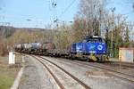 275 211 der  INFRALUENA  mit Kesselwagenzug + Flachwagen  von Kassel kommend bei der Einfahrt in Baunatal Guntershausen Richtung Bebra. 22.03.2019