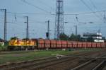 MEG 212 und MEG 213 ziehen am 06.Juli 2012 einen Kohlezug in den Bahnhof Grokorbetha.