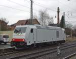 Und zur Abwechslung gab's am 21.03.2010 auch mal wieder einen weien Traxx-Diesel zu bewundern. 285 107-9 kam LZ in Fahrtrichtung Kassel durch Eichenberg.
