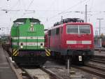 293 025-3  Lisa 2  der EIB und 111 222-6 begegnen sich am 31. Juli 2011 im Schweinfurter Hbf.