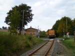 293 023-8 der MTEG ist am 23.09.11 in Ellefeld/V. zusehen. Sie fhrt nach Falkenstein um die Wagen zuleeren.
