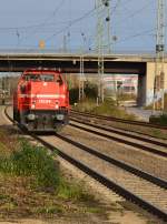 LZ kommt die RHC DE 94 in Hürth-Kalscheuren gen Brühl fahrend auf den Fotografen zu.