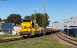 0650 121-3 rangiert ihre Flachwagen in den Anschluss BSW im Kehler Hafen 22.9.22