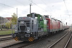 Am Mittag des 23.04.2016 drckte 650 114-8 den Warnemnde-Express samt 112 186-2+143 193-1 in Richtung Abstellung im BW Rostock Hbf.