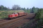 290 298 erreicht mit einer Übergabe den Bahnhof Bövinghausen aus Richtung Schwerin, 27.04.1993.