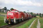 294 580 mit ihrem Gterzug auf dem Weg nach Amberg, hier vor der Gebenbacher Skyline (25.07.2008) (Strecke Amberg-Schnaittenbach)