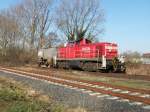 Nach dem die Kf 332-Cl 109 (RSE) das Gleis gerumt hat, kann sich 294 845-3 mit Ihrer schweren Last auf dem Heimweg nach Stollberg machen.