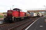 BR 294 mit Schwertransport in Bad Kreuznach. Die Ladung ist ein Trafo von der RWE in Niederhausen an der Nahe. In Bad Mnster kam der Zug ber den Anschluss RWE aufs Netz der DB. Aufgenommen am 18.10.2012