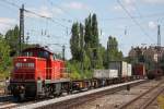 294 708 am 17.8.12 mit einem kurzen Containerzug in Mnchen-Heimeranplatz.