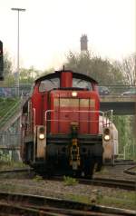294 866-9 bei der Einfahrt in dem Mendener Bahnhof am 11. April 2014