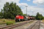 294 647 mit einer Übergabe am 16.06.2014 im Bahnhof Hirschau.