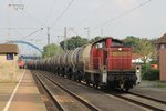 294 954-3 (DB 290 394-6, Baujahr: 1974) mit einem Ölzug aus Salzbergen Industrie auf Bahnhof Salzbergen am 19-8-2015.