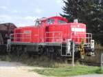 294 867 von Railion Mannheim am 24.10.2006 kurz vor dem Bahnbergang direkt vor der ersten Weiche des Bahnhofes Hirschau (Strecke Amberg-Schnaittenbach). Die Lok war damals ziemlich frisch aus der Revision gekommen. Normalerweisen werden auf dieser Strecke nur Loks von Railion Nrnberg eingesetzt.