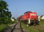 Am 04.06.2007 steht 294 716 mit einem Wagen abfahrbereit nach Hirschau im Endbahnhof Schnaittanbach. Auf dem Weg nach Hirschau wird Sie aber noch einige Wagen von PA AKW abziehen. (Strecke Amberg-Schnaittenbach)