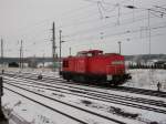 298 313 als Lz Mukran-Stralsund am 08.Dezember 2010 beim Verlassen von Bergen/Rgen.