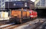 345 051 + 143 252  Berlin Hbf  01.03.93